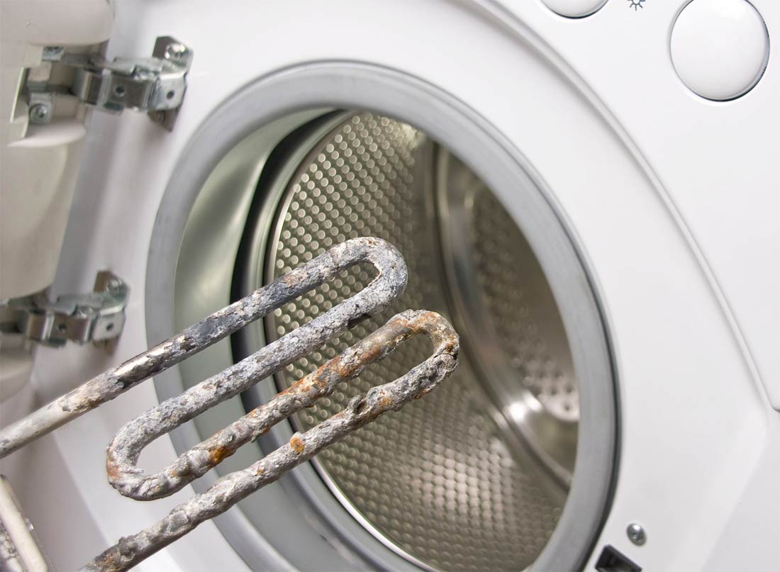 La cal del agua es una causa frecuente de averías en lavadoras y lavavajillas