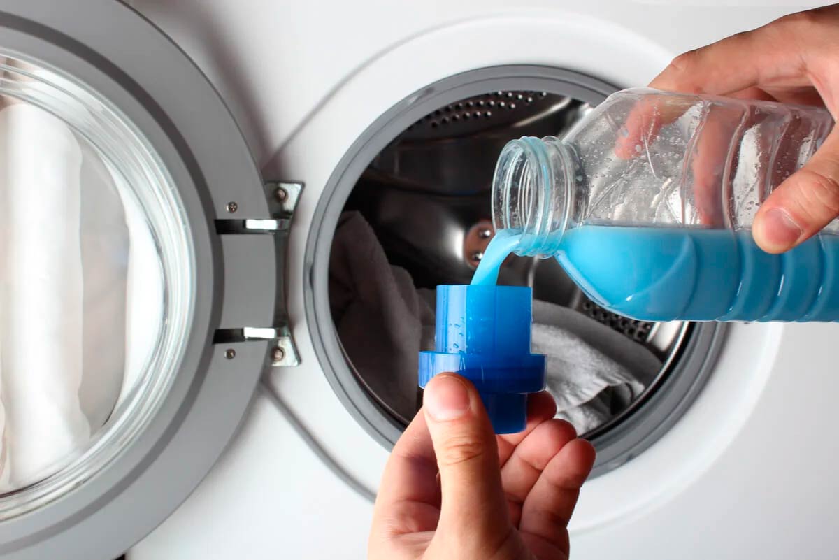Ventajas e inconvenientes de usar suavizante en la lavadora. SAT Madrid, reparación de electrodomésticos